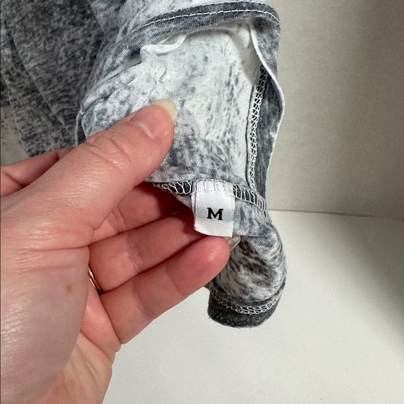 Cottyon gray y2k burnout tee shirt size medium - Picture 4 of 6